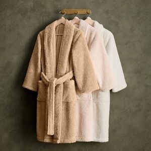 Brand New PB Robe Sz Medium